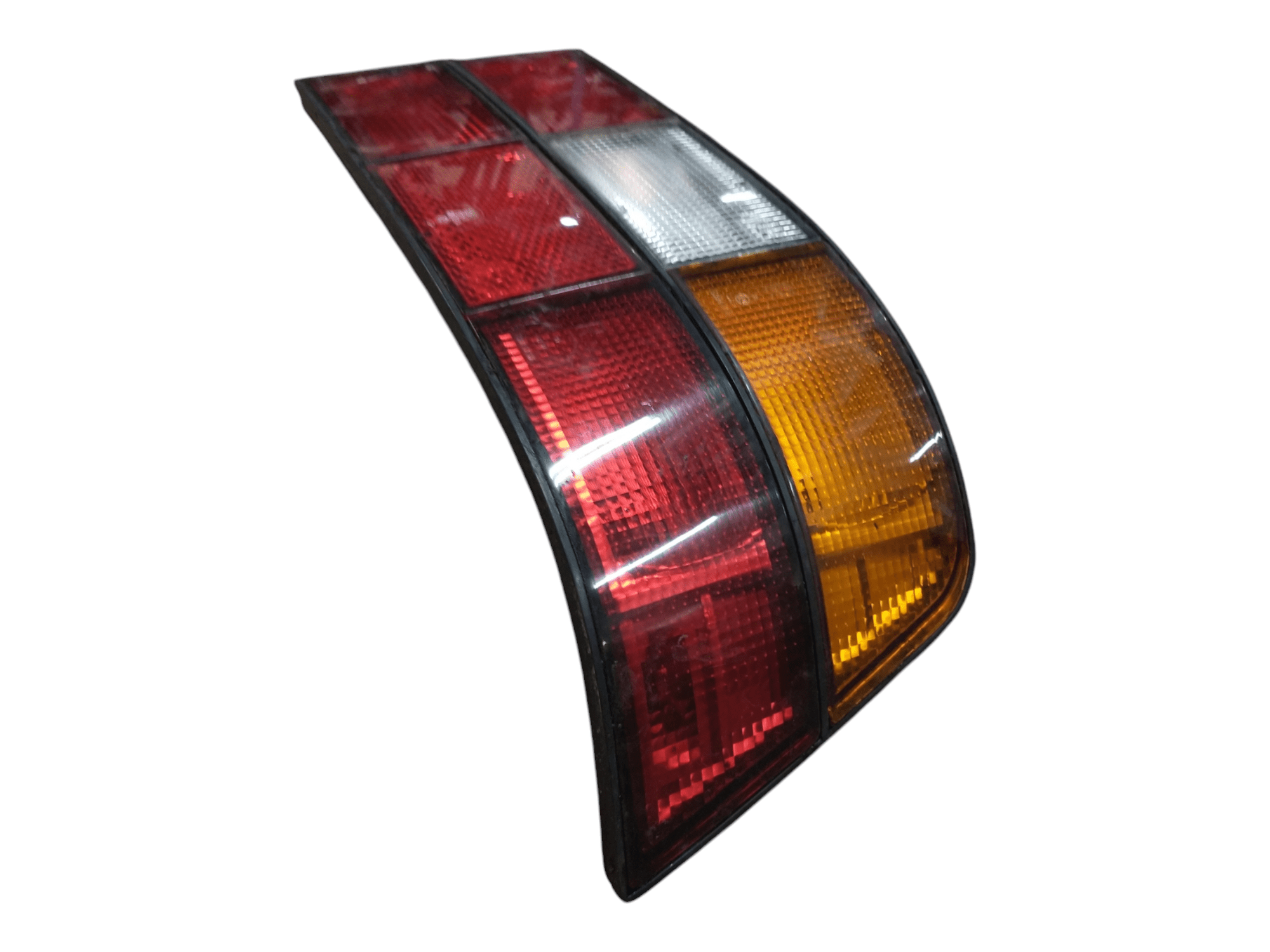 924/944 Tail light housing (R) - 928-944parts