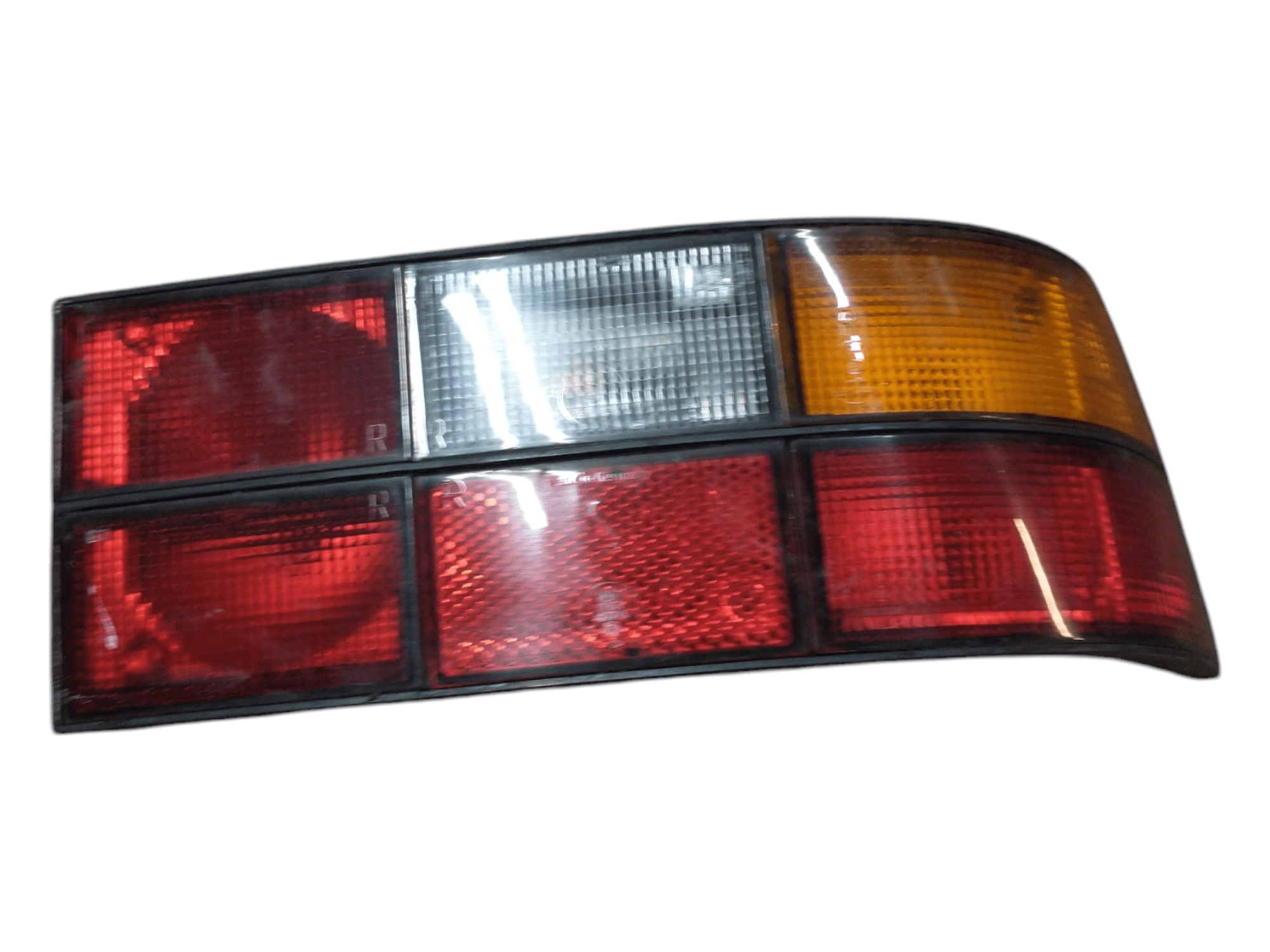 924/944 Tail light housing (R) - 928-944parts