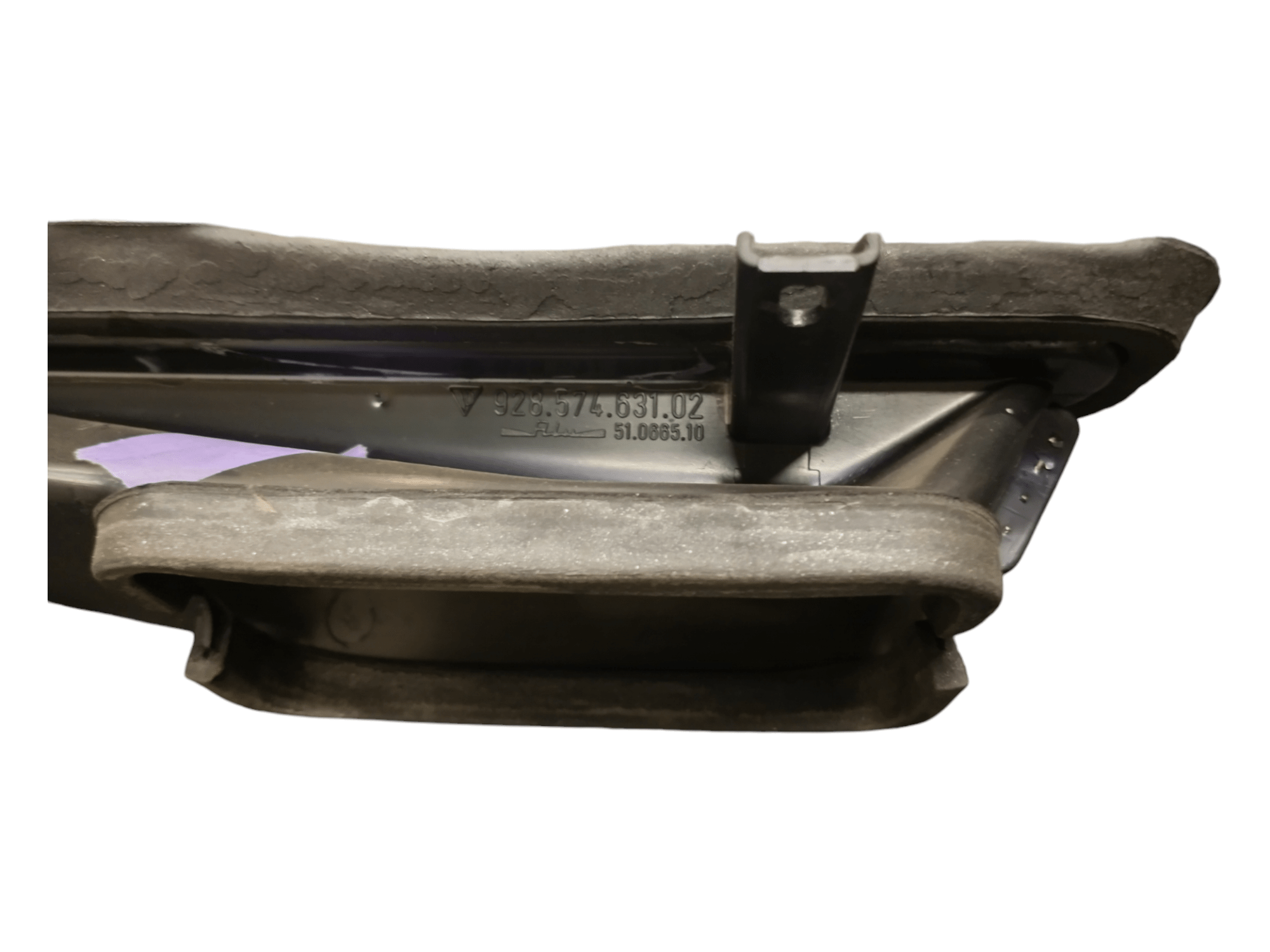 928 Defrost nozzle front window Left - 928-944parts