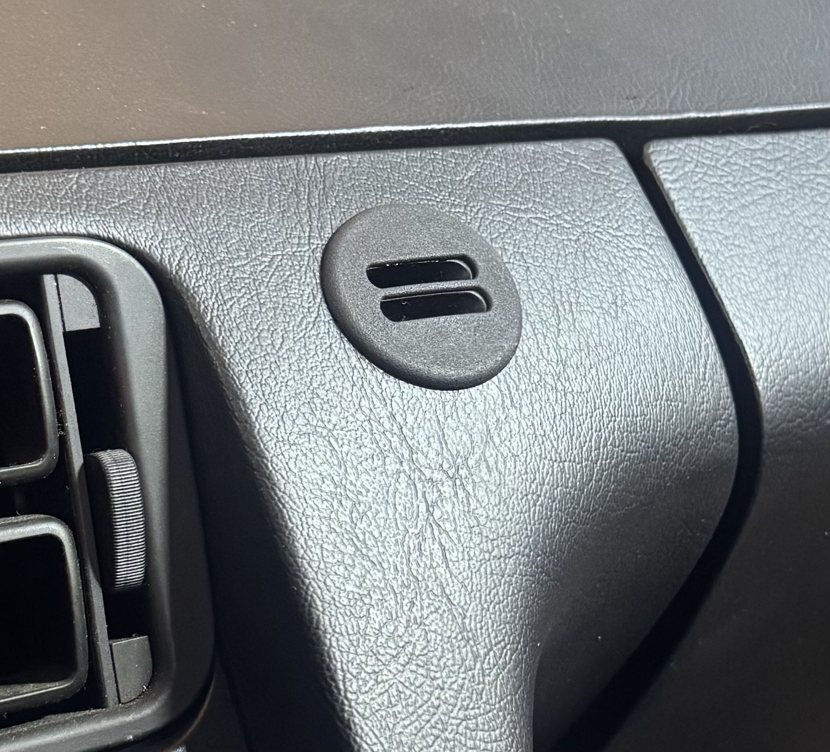 Porsche 928 dashboard temperatuursensor afdekkapje 928-944parts