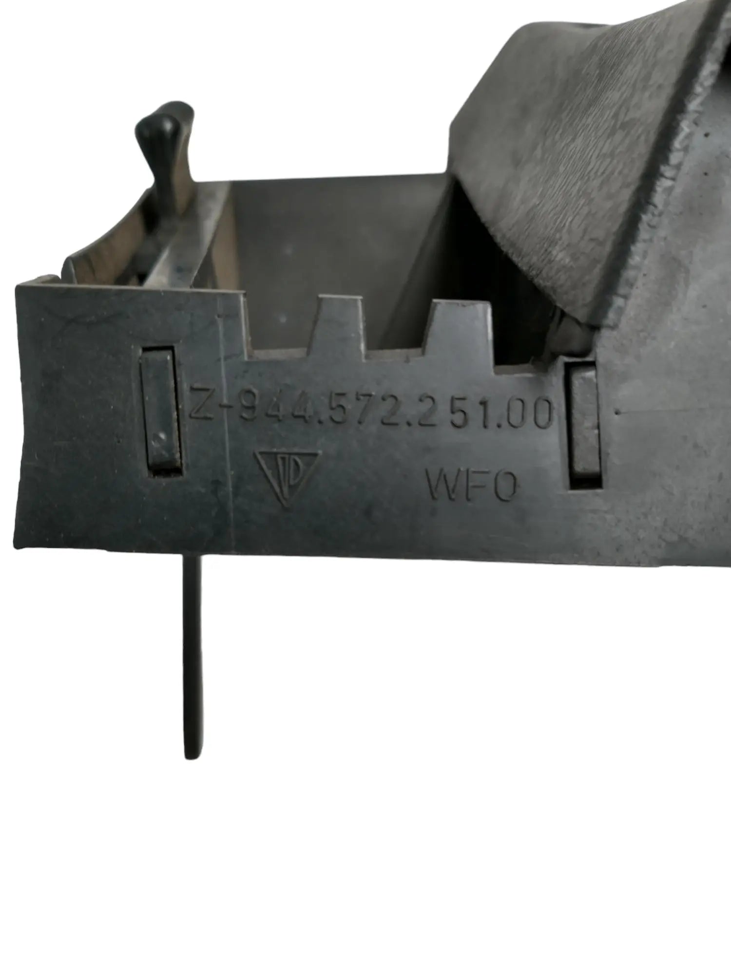 .51 Porsche 944 Left side dash air vent 928-944parts