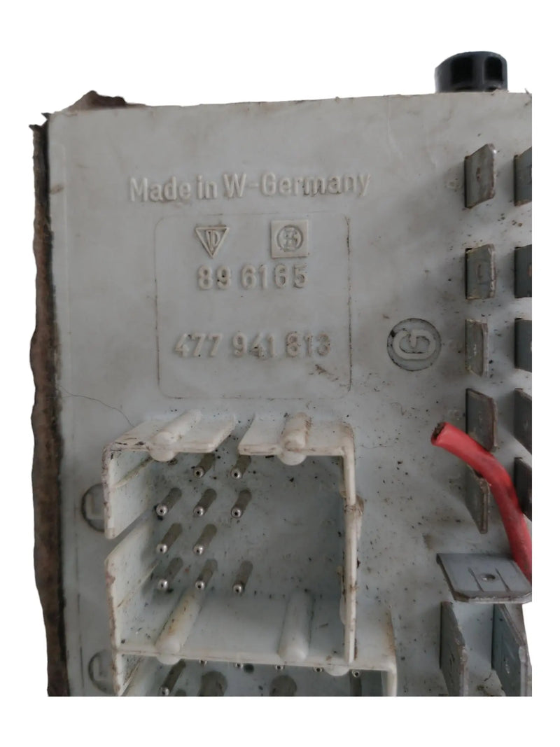 .154 Porsche 924/944 Fuse relais box 928-944parts