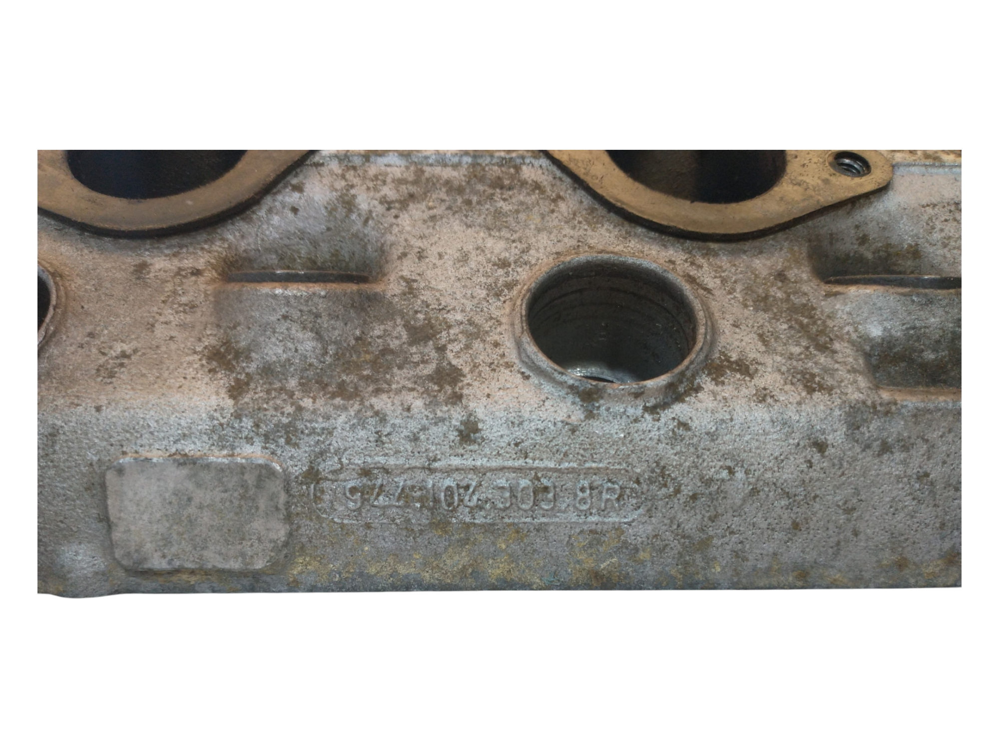 .1 Cilinder head 6R / 8R 928-944parts