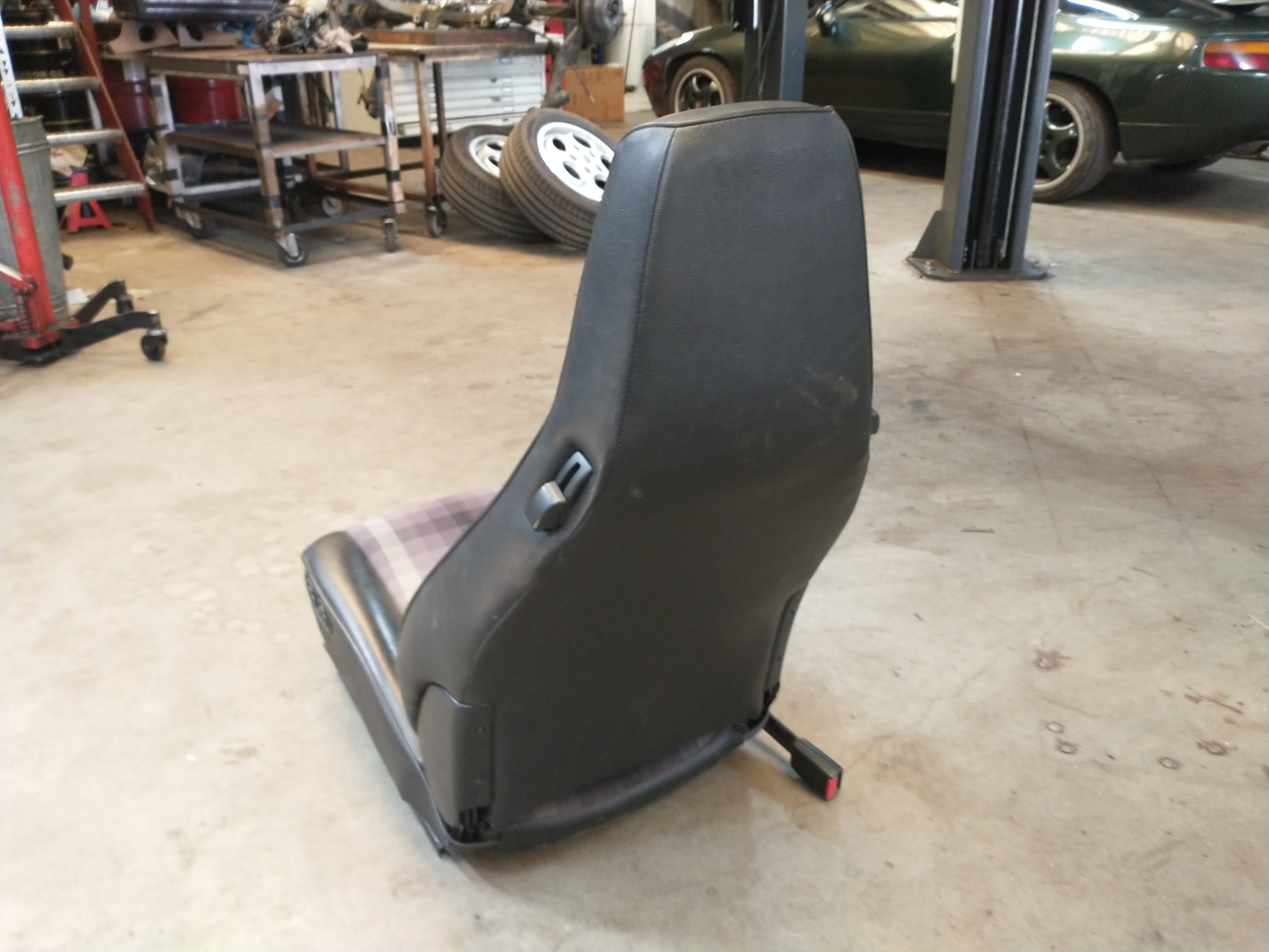 Porsche 928 Stoelen set elektrisch met achterbank 928-944parts