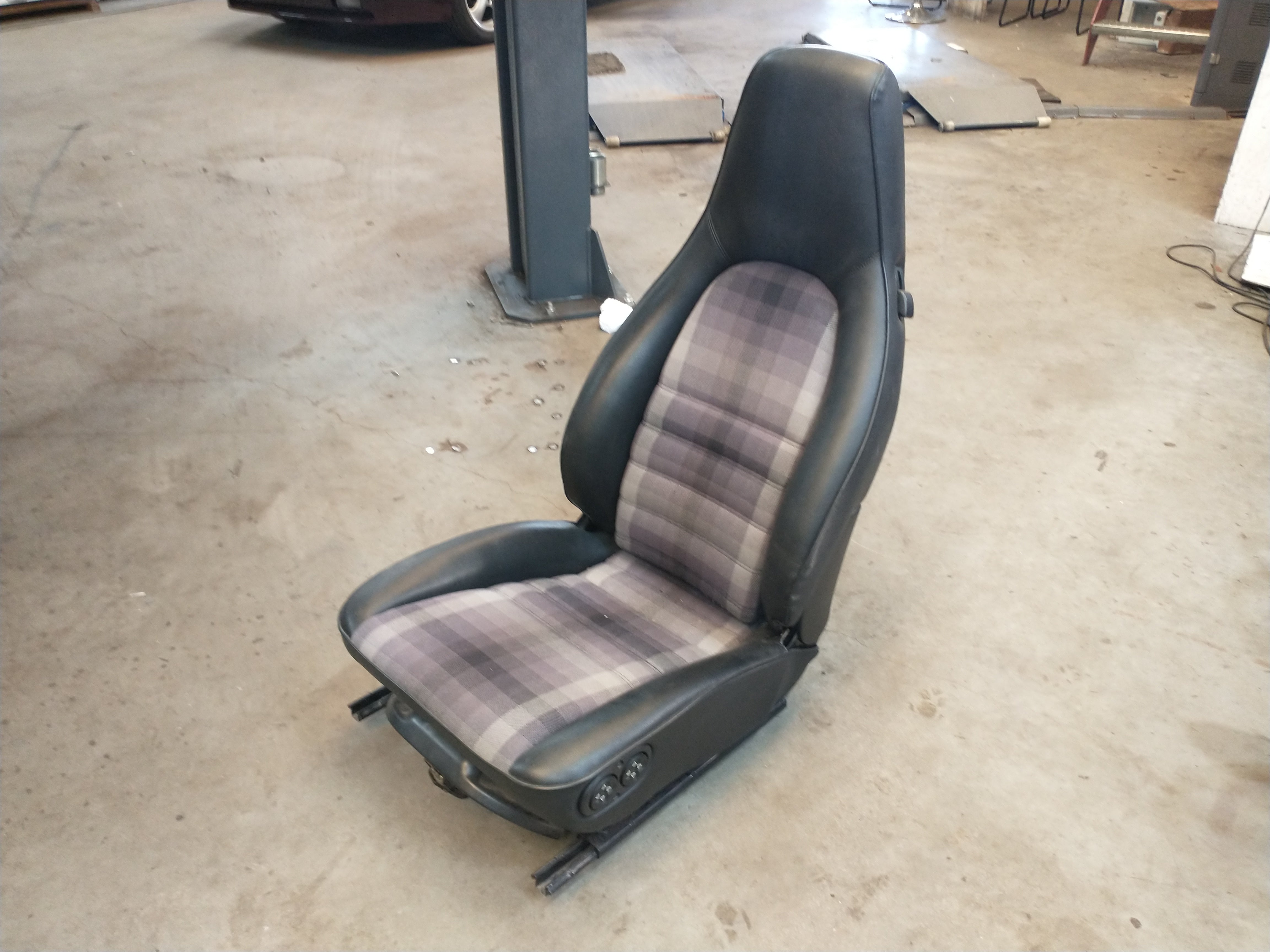 Porsche 928 Stoelen set elektrisch met achterbank 928-944parts