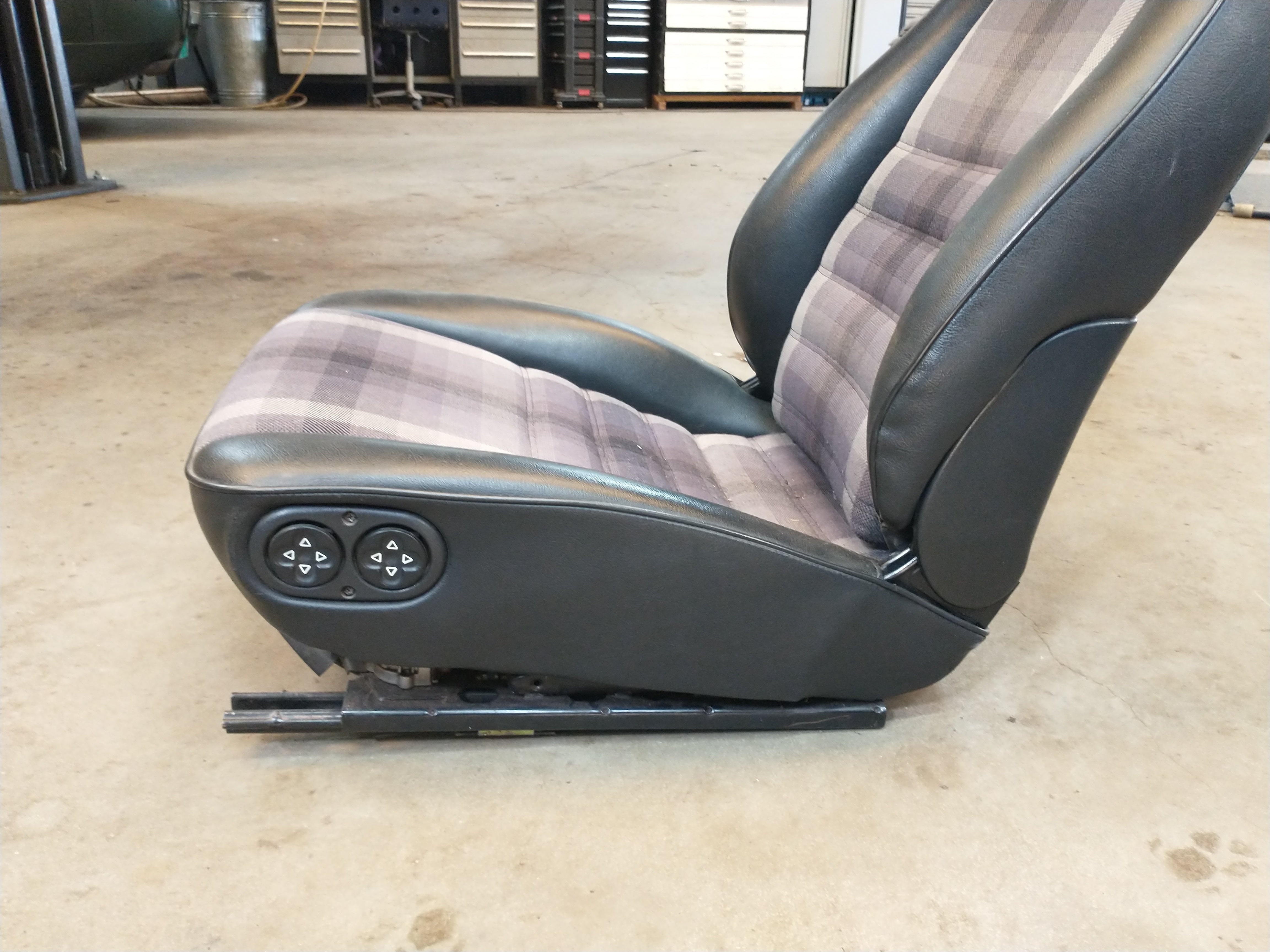 Porsche 928 Stoelen set elektrisch met achterbank 928-944parts