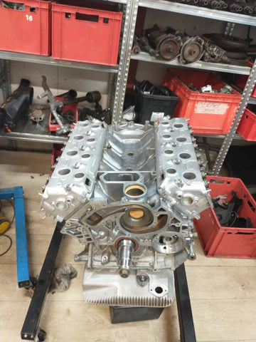 Porsche 928 Engine rebuild 4.7L S2 928-944parts