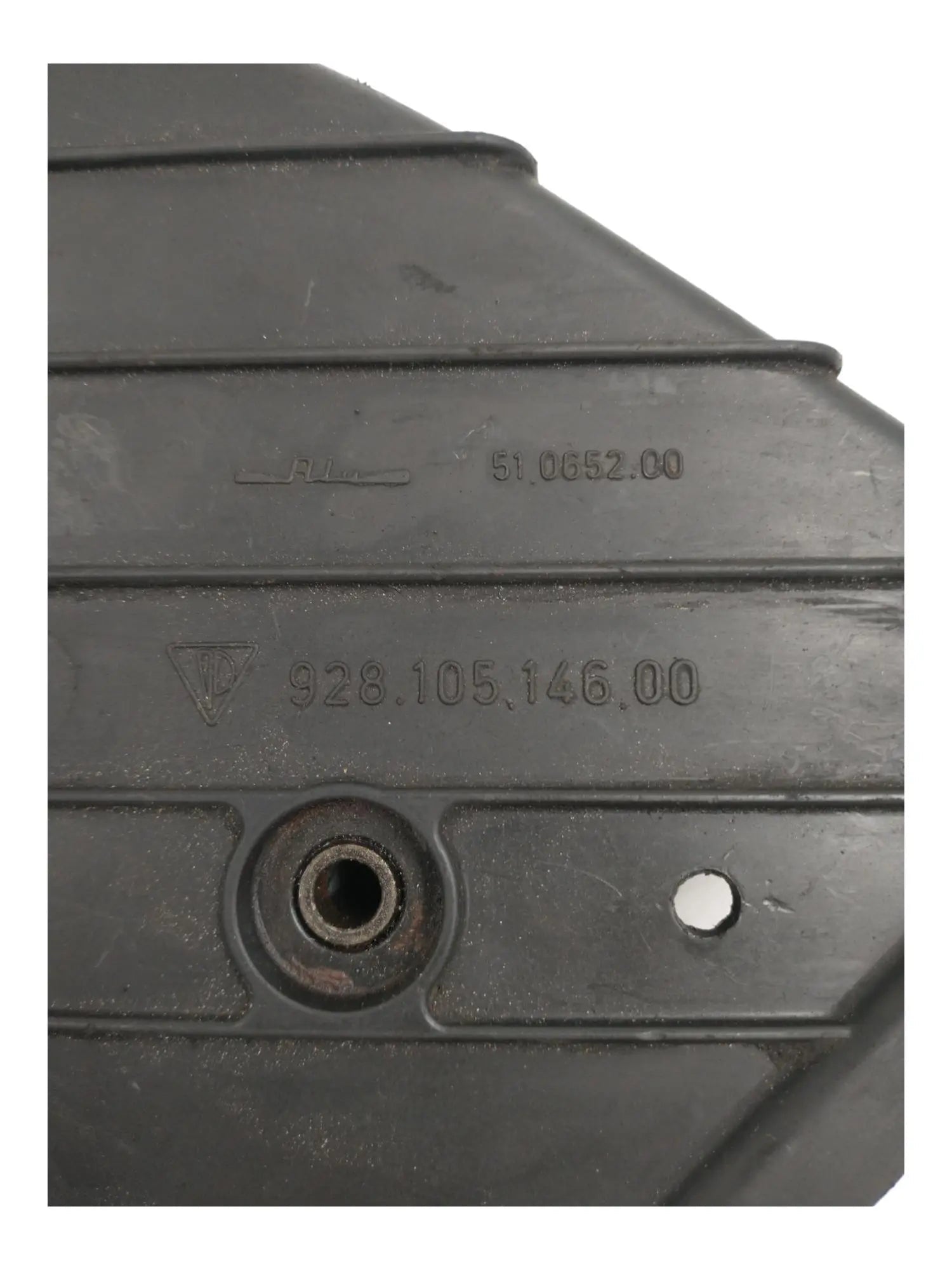 Porsche 928 cover for timing belt - 928-944parts