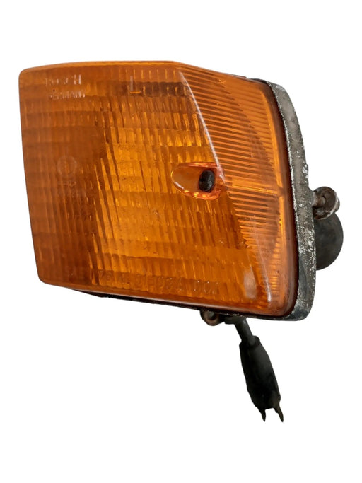 Porsche 928 Turn signal (L) - 928-944parts