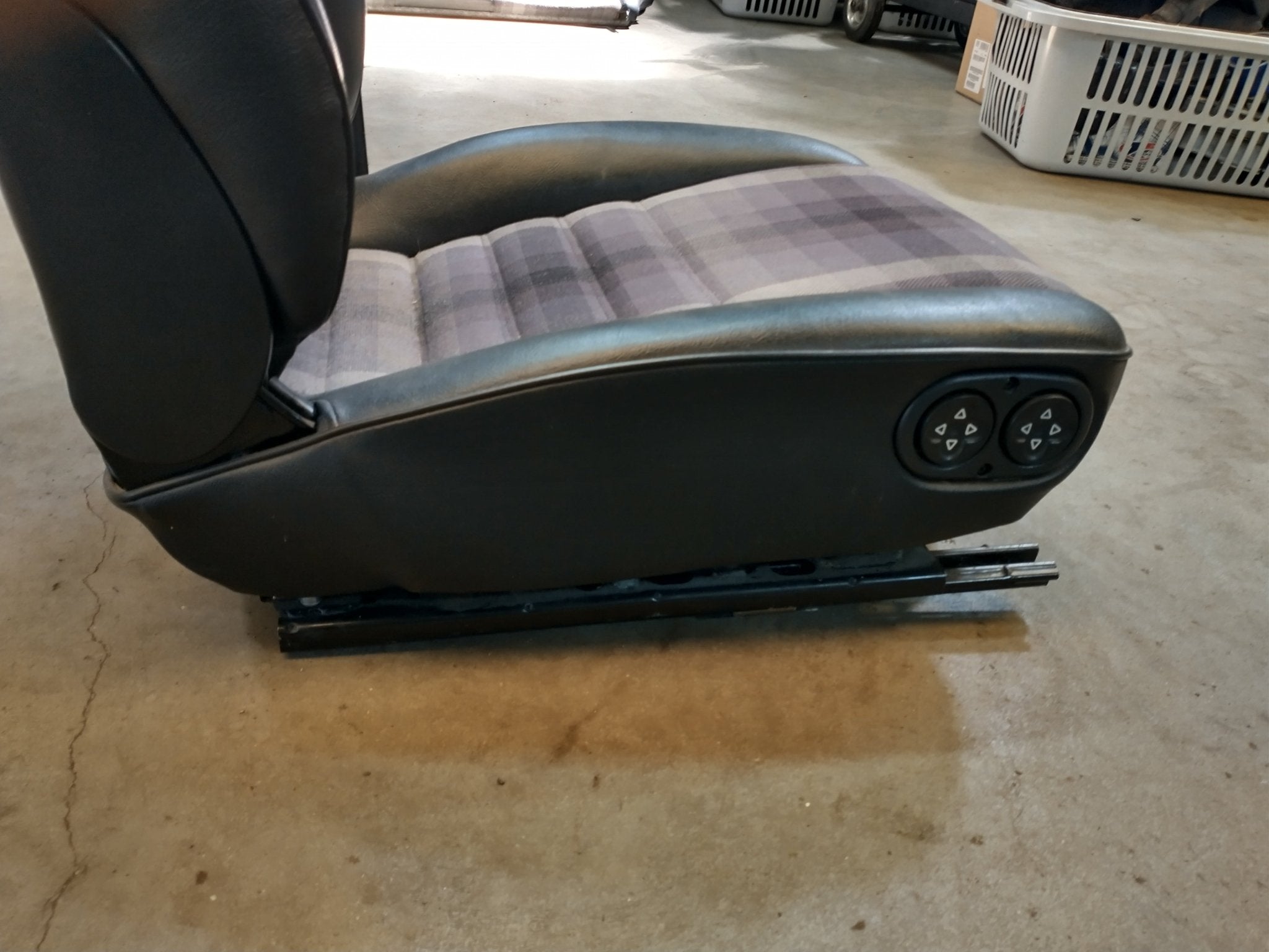 Porsche 944 Turbo / S2 Stoelen set elektrisch met achterbank - 928-944parts