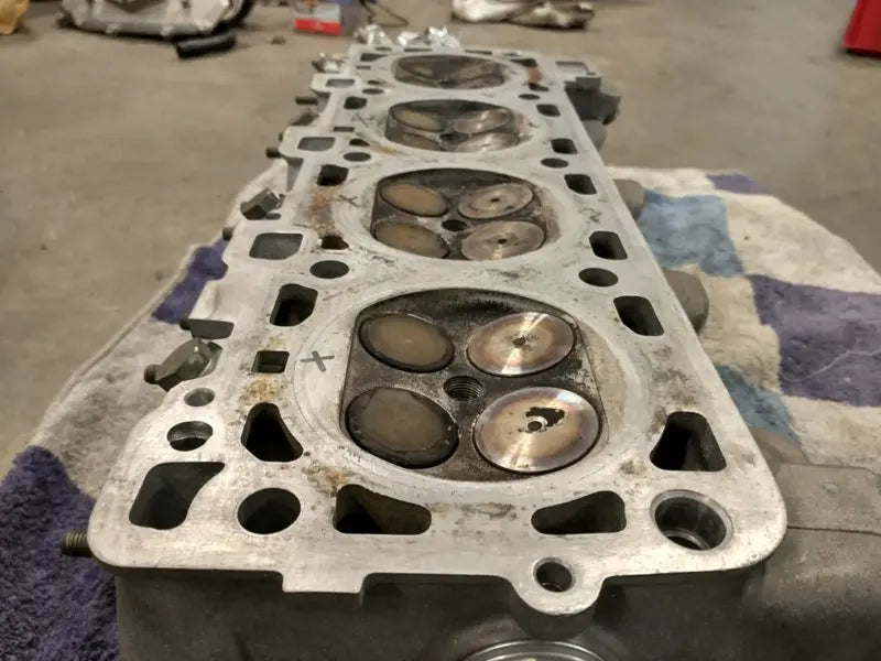 Porsche 928 S4 cilinderkop cilinder 1-4K / passagierszijde Origineel Porsche