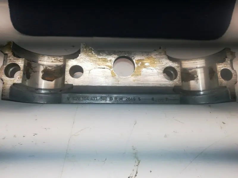 Porsche 944 S2 nokkenasbeugel eindstuk Origineel Porsche