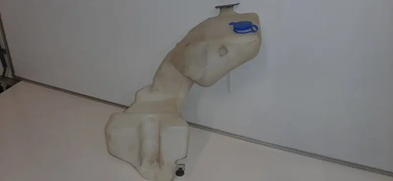 Porsche 944 ruitenwisser vloeistof reservoir Origineel Porsche