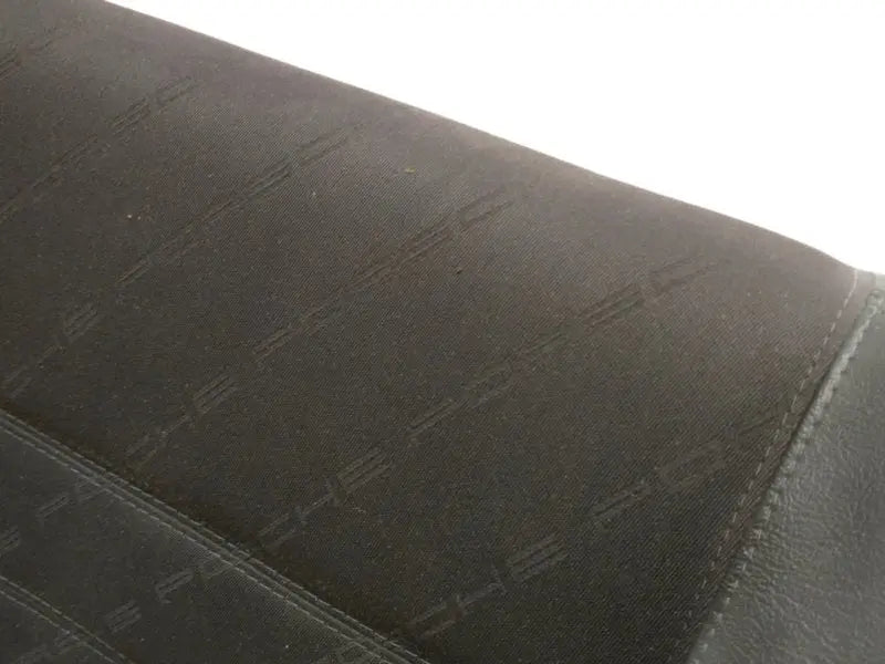 Porsche 944 achterbankje Porsche inscriptie - zwart/wit Origineel Porsche