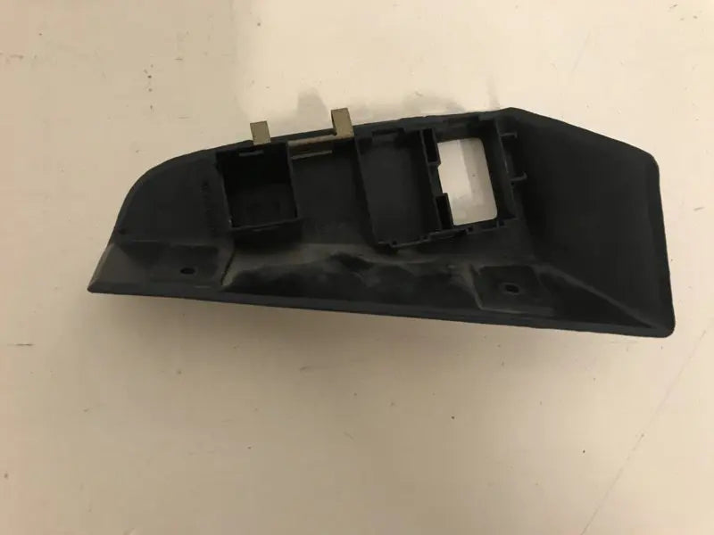 Porsche 944 type 2 raamschakelaar afdekkapje rood - passagiers kant Origineel Porsche