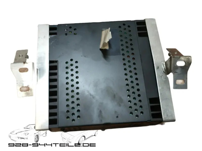 Porsche 928 GTS - versterker 6 kanalen, zonder bevestigingsbeugel Origineel Porsche