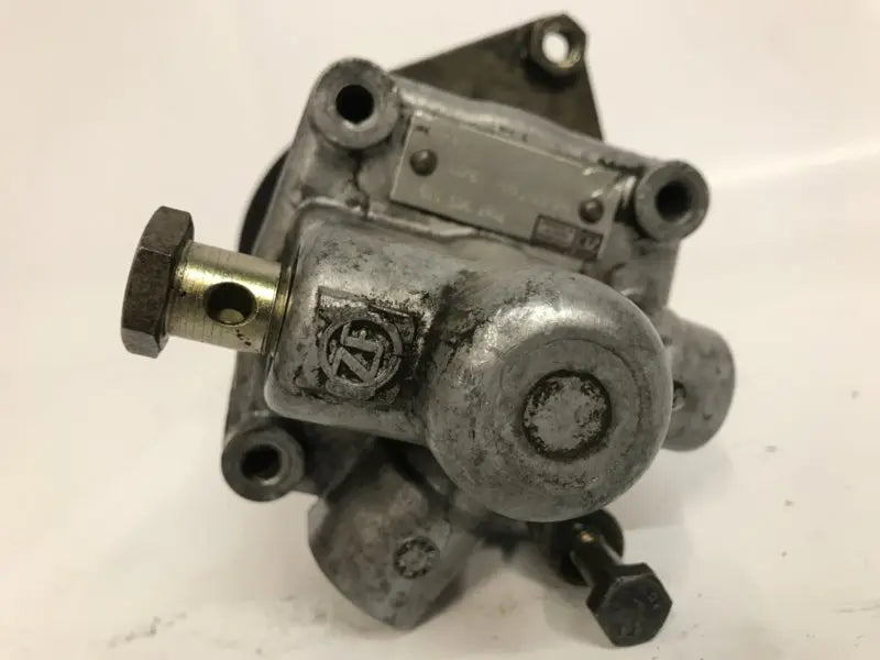 Porsche 944 Oliepomp stuurbekrachtiging - gereviseerd (bij inruil 125 euro retour) Origineel Porsche