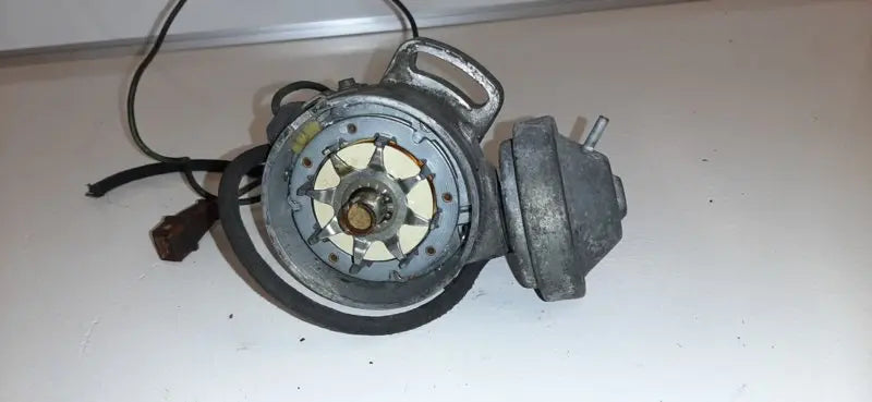 Porsche 928 4,5 liter stroomverdeler (vroege type) Origineel Porsche