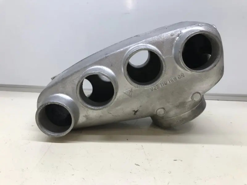 Porsche 928 luchtinlaat verdeler Origineel Porsche