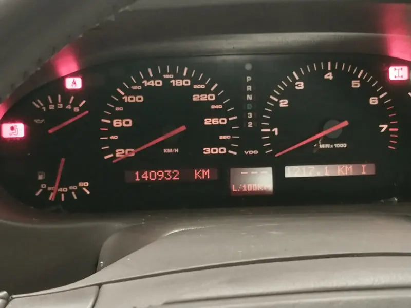 Porsche 928 GTS - instrumentenpaneel - getest Origineel Porsche