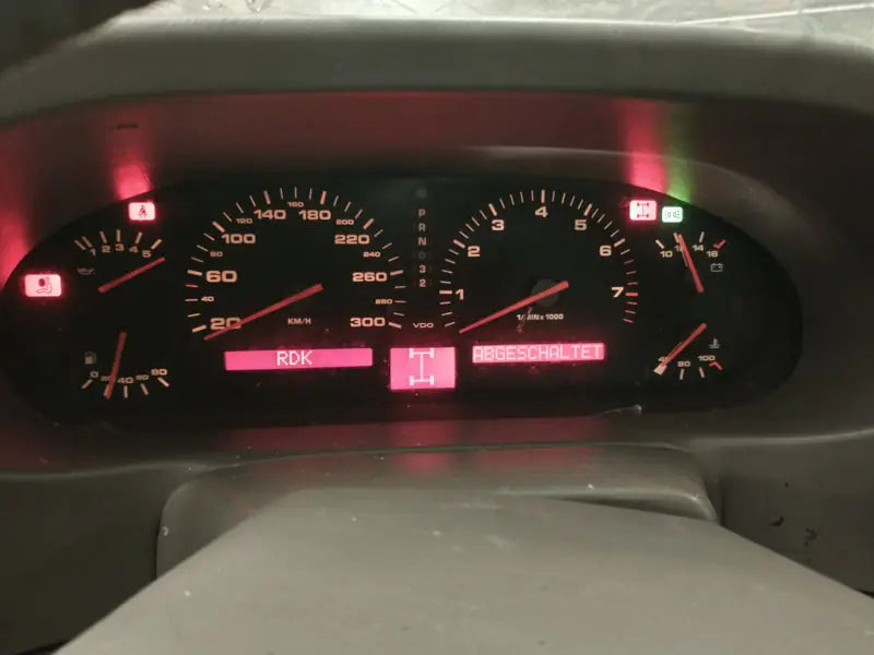 Porsche 928 GTS - instrumentenpaneel - getest Origineel Porsche