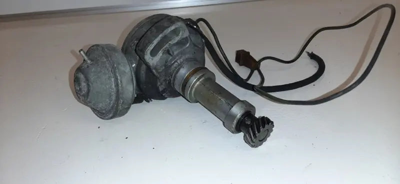 Porsche 928 4,5 liter stroomverdeler (vroege type) Origineel Porsche