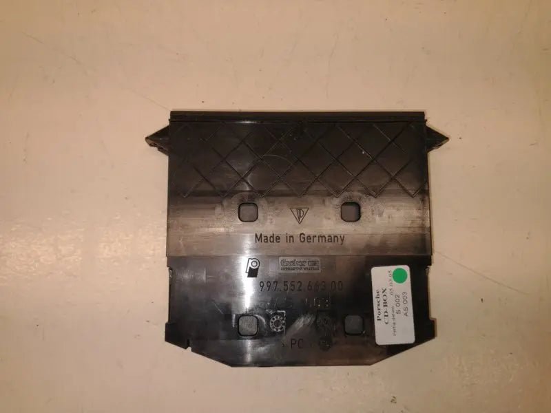 987/997 - CD opbergvak - 928-944parts