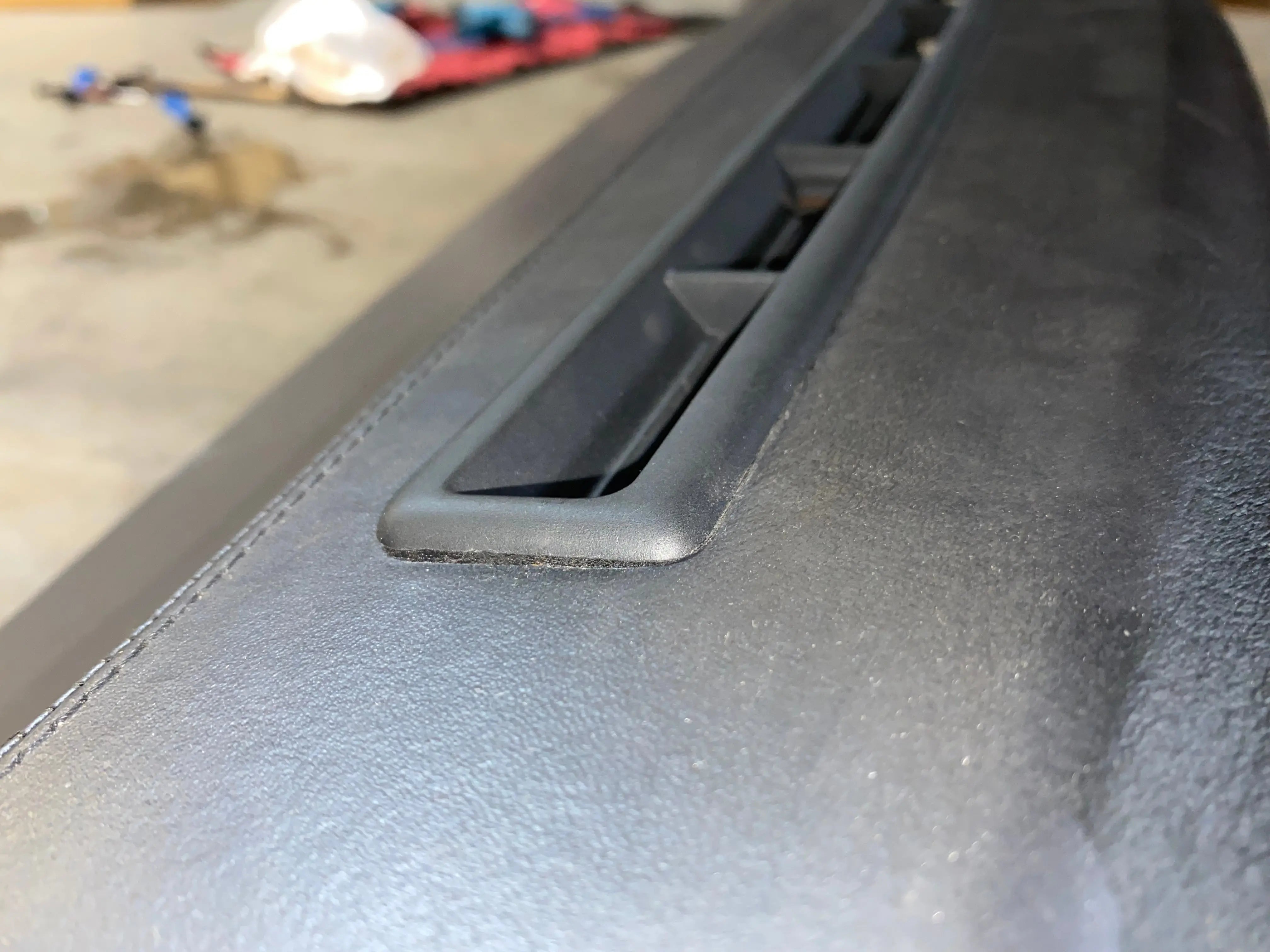 Porsche 928 ventilatierooster bij lederen dashboard '78 -'89 928-944parts