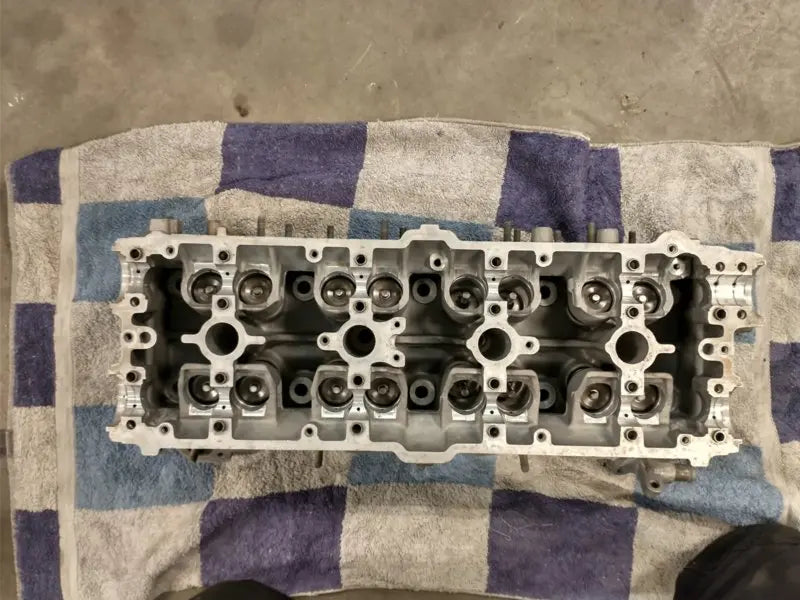 Porsche 928 S4 cilinderkop cilinder 5-8 /bestuurderszijde Origineel Porsche