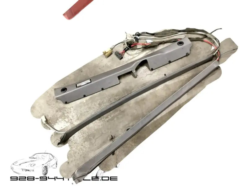 Porsche 928 GTS/S4 - bekleding achterklep Origineel Porsche