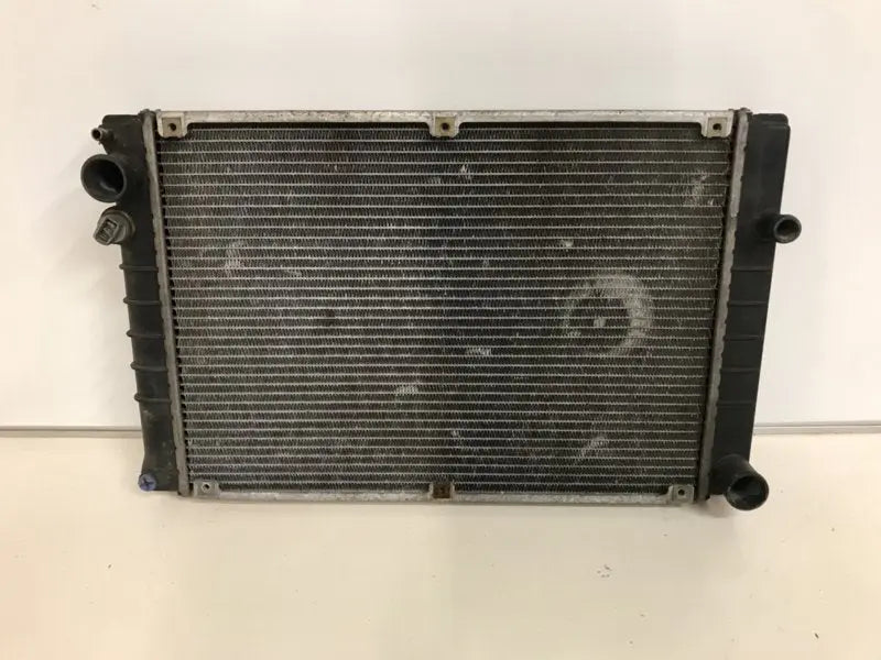 Porsche 944 Turbo radiateur Origineel Porsche