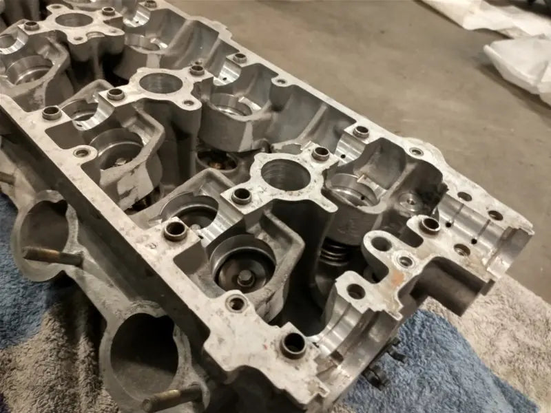 Porsche 928 S4 cilinderkop cilinder 5-8 /bestuurderszijde Origineel Porsche