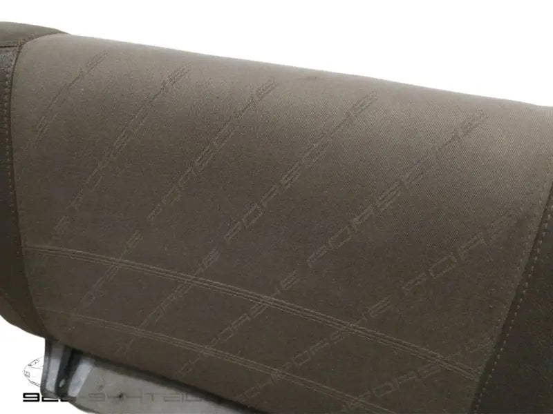 Porsche 944 achterbankje - rood - stof/skai - Porsche inscriptie Origineel Porsche