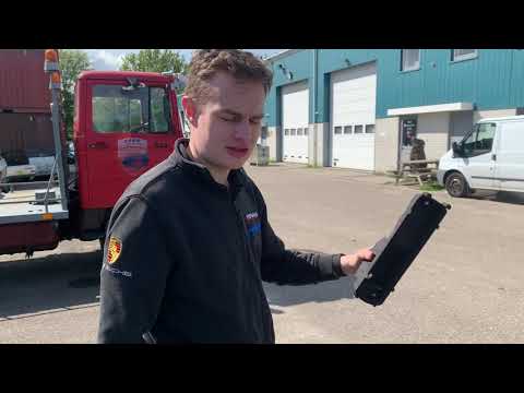 Porsche 944 Turbo/S2 fog lamp housing instruction video