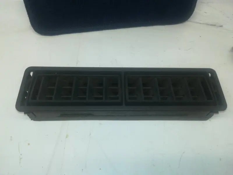 Porsche 924 ventilatierooster midden - 928-944parts