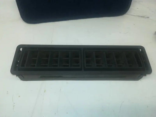 Porsche 924 ventilatierooster midden - 928-944parts