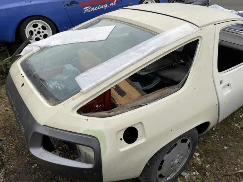Porsche 928 achterklep - blank - met ruit - 928-944parts