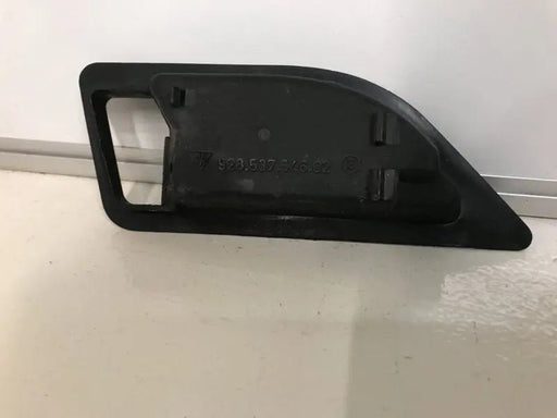 Porsche 928 afdekkapje handgreep deurpaneel - rechts - 928-944parts