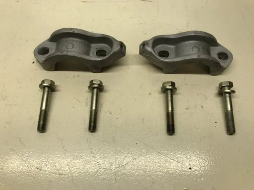 Porsche 928 onderste draagarm voorkant klemmen - set gestraald - 928-944parts