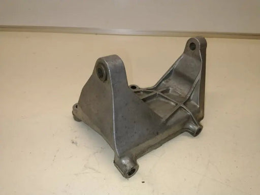 Porsche 928 steun aircopomp - 928-944parts