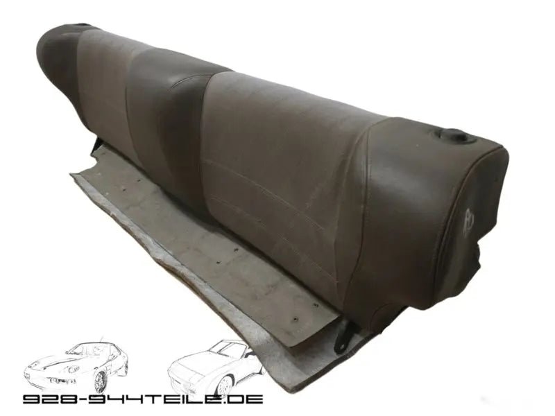 Porsche 944 achterbankje - rood - stof/skai - Porsche inscriptie - 928-944parts