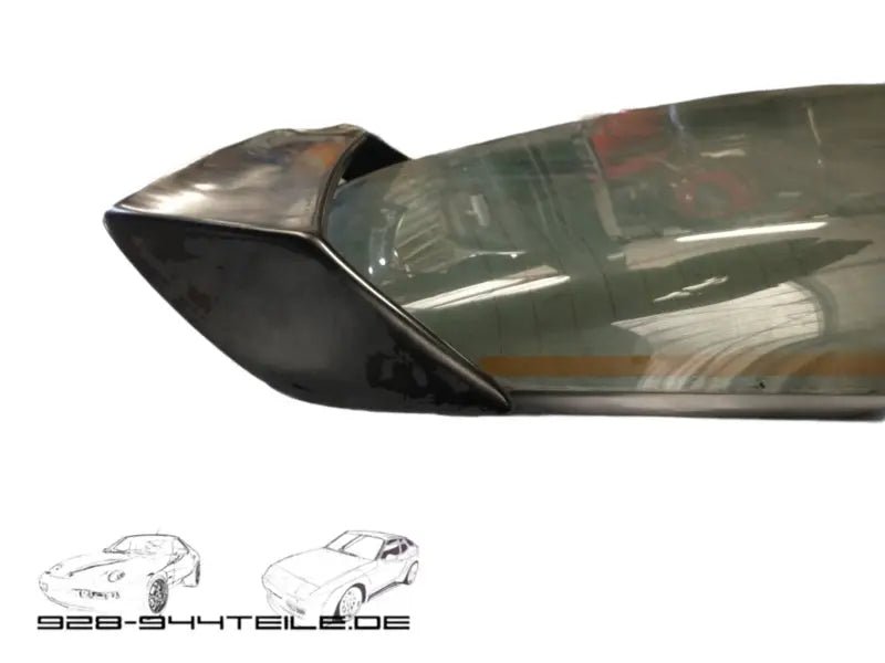 Porsche 944 - achterruit met spoiler - 928-944parts