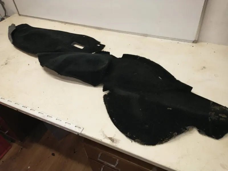 Porsche 944 bekleding achterbak zijkant - bestuurderszijde - zwart - 928-944parts
