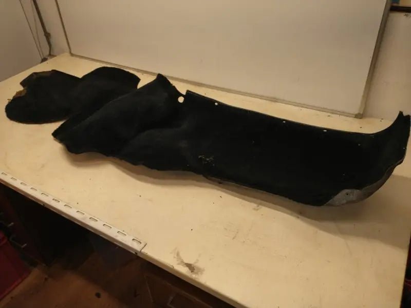 Porsche 944 bekleding achterbak zijkant - passagierszijde - zwart - 928-944parts