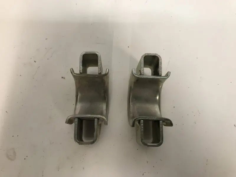 Porsche 944 Beugels draagarm nieuw verzinkt setprijs - 928-944parts