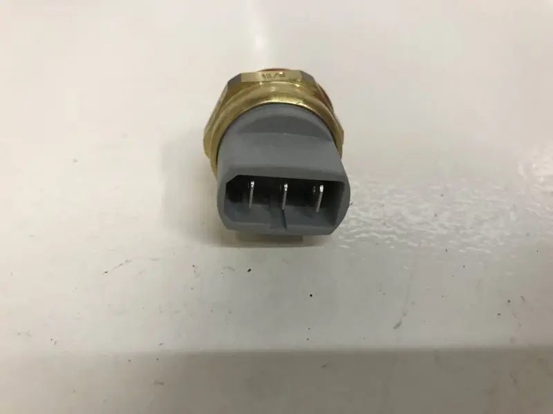 Porsche 944 temperatuur schakelaar 3 polig - nieuw - 928-944parts