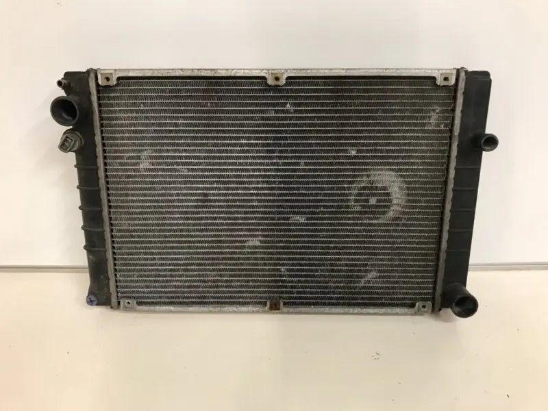 Porsche 944 Turbo radiateur - 928-944parts