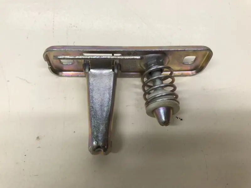 Porsche 944 windhaak motorkap slot - gegalvaniseerd - 928-944parts