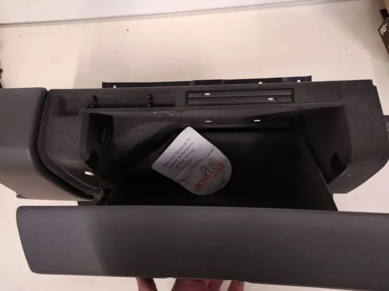 Porsche 987 - handschoenen kastje - steengrijs - 928-944parts