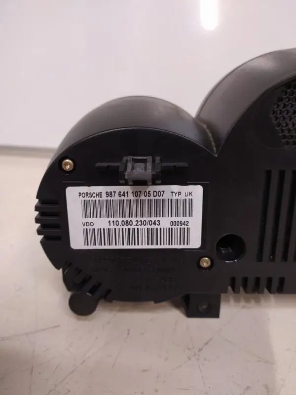 Porsche 987 - instrumenten cluster UK - 928-944parts